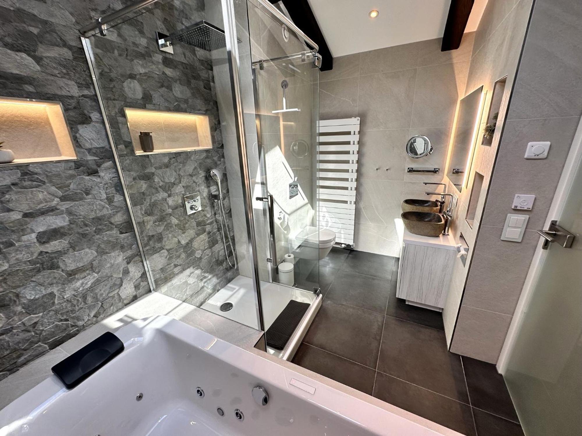 Alpenoase Schliersee - Grosse Suite Mit Sauna Oder Gemuetliche Studio Appartements Exterior photo